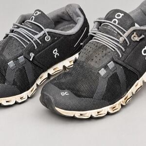 On-running Women's Black and Grey Trainers